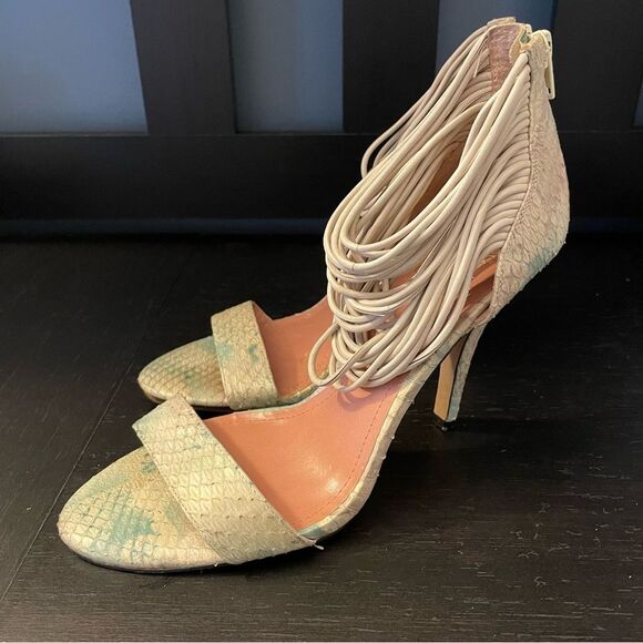 Vince Camuto Wesley Leather Snakeskin White Blue Heel Sandals Women’s Size 9.5 - Picture 3 of 8